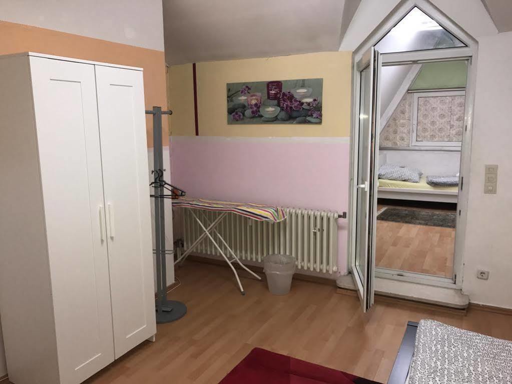 A&S Ferienwohnungen Roonstrasse ボン エクステリア 写真