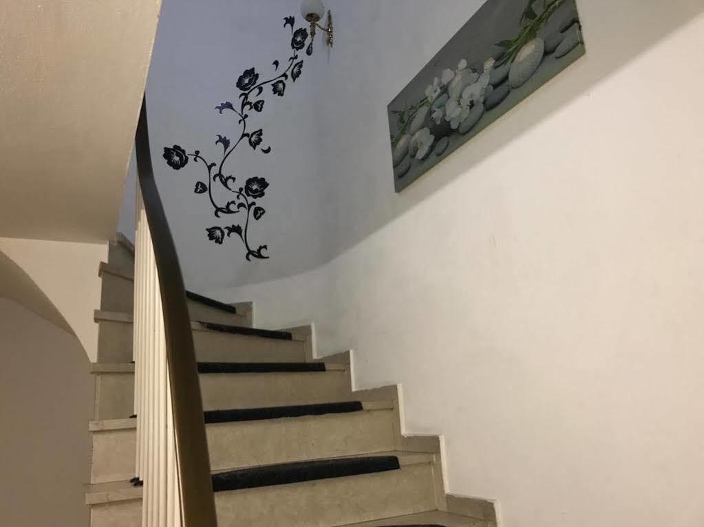 A&S Ferienwohnungen Roonstrasse ボン エクステリア 写真
